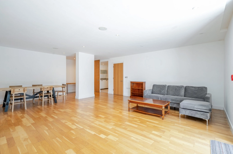 3 bedrooms apartments/flats to sale in Lymington Road, West Hampstead-image 11