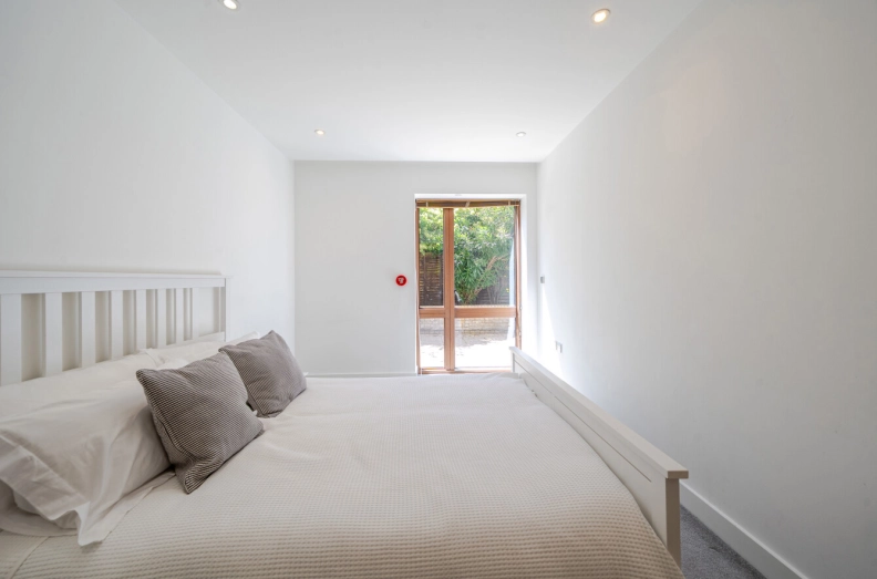 3 bedrooms apartments/flats to sale in Lymington Road, West Hampstead-image 12