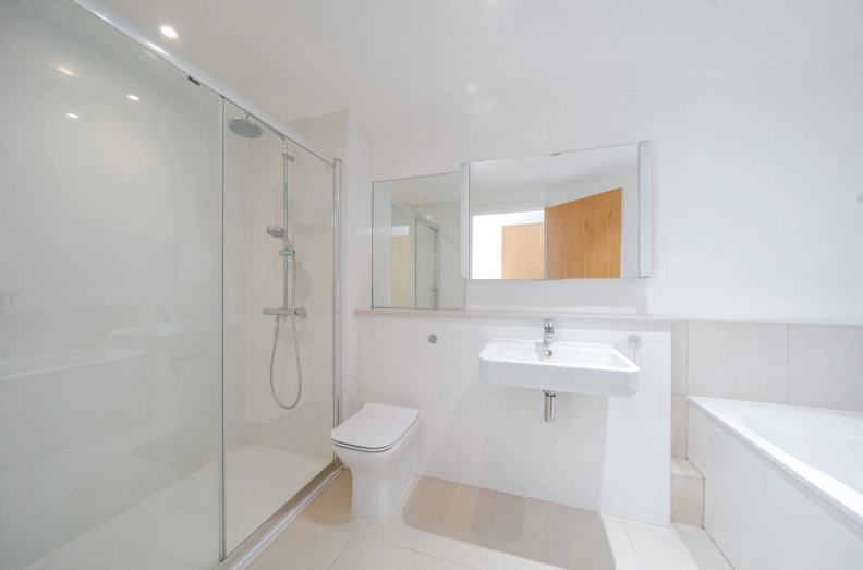 3 bedrooms apartments/flats to sale in Lymington Road, West Hampstead-image 8