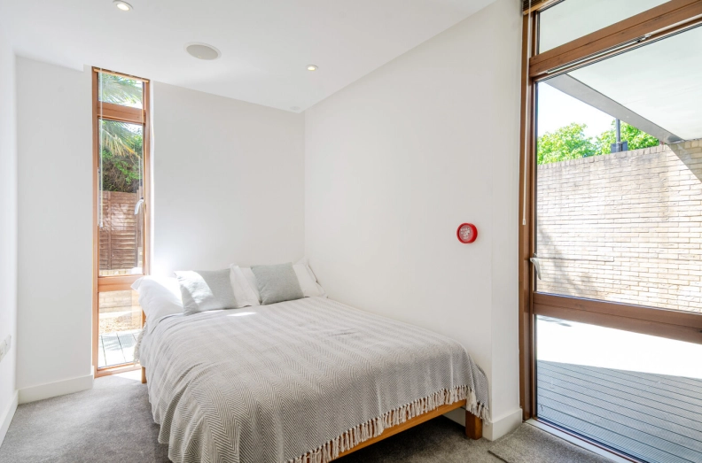 3 bedrooms apartments/flats to sale in Lymington Road, West Hampstead-image 7