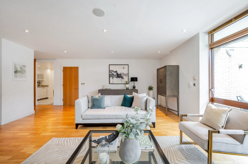 3 bedrooms apartments/flats to sale in Lymington Road, West Hampstead-image 17