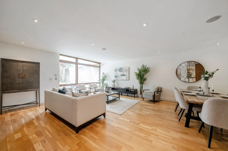 3 bedrooms apartments/flats to sale in Lymington Road, West Hampstead-image 11