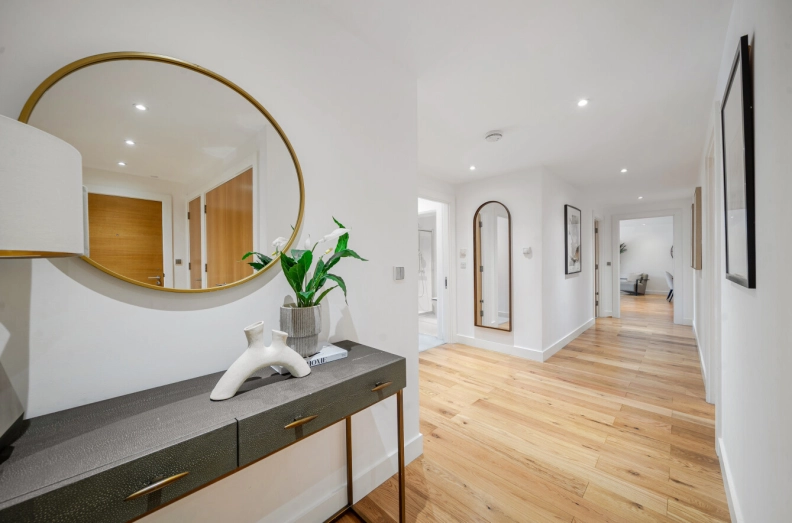 3 bedrooms apartments/flats to sale in Lymington Road, West Hampstead-image 32