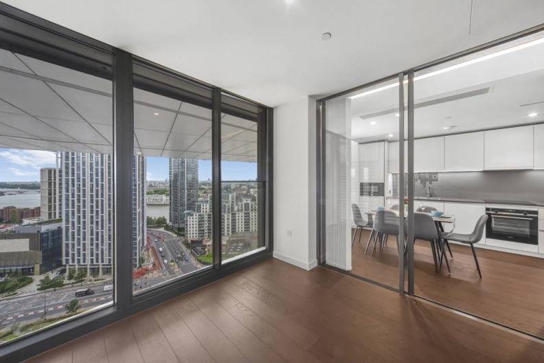 3 bedrooms apartments/flats to sale in Bondway, Kennington-image 1