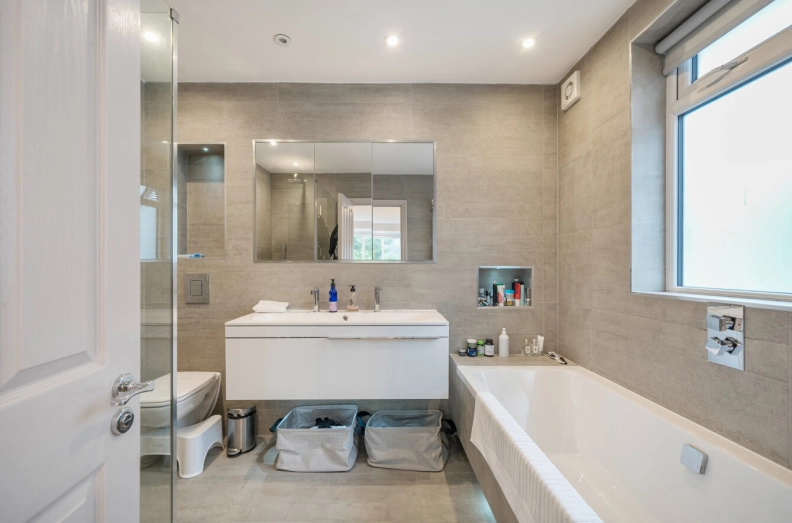6 bedrooms houses to sale in The Ridgeway, Golders Green-image 12