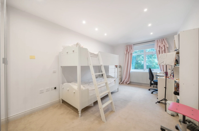 6 bedrooms houses to sale in The Ridgeway, Golders Green-image 8