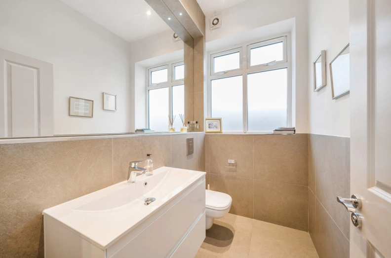 6 bedrooms houses to sale in The Ridgeway, Golders Green-image 14