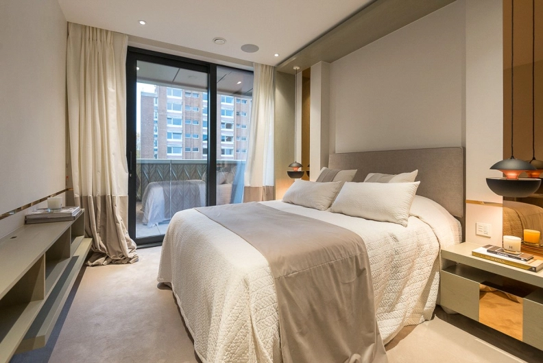 1 bedroom apartments/flats to sale in Lodge Road, St. John's Wood-image 5