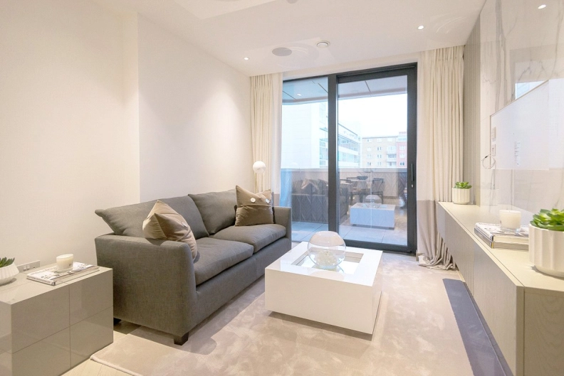 1 bedroom apartments/flats to sale in Lodge Road, St. John's Wood-image 2