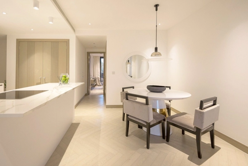 1 bedroom apartments/flats to sale in Lodge Road, St. John's Wood-image 8