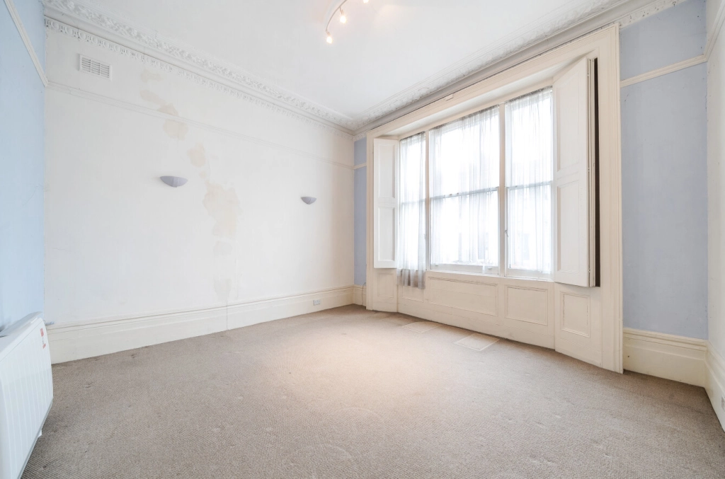 2 bedrooms apartments/flats for sale in Buckland Crescent, Belsize Park - NW3 view 4