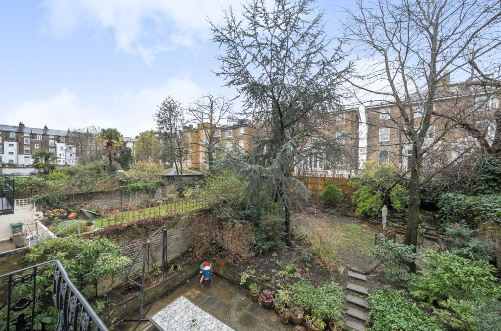 2 bedrooms apartments/flats for sale in Buckland Crescent, Belsize Park - NW3 view 6