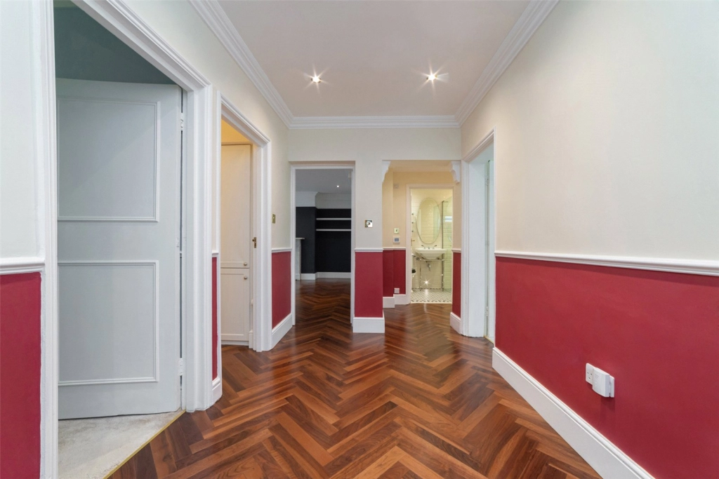 3 bedrooms apartments/flats for sale in Priory Road, South Hampstead - NW6 view 5