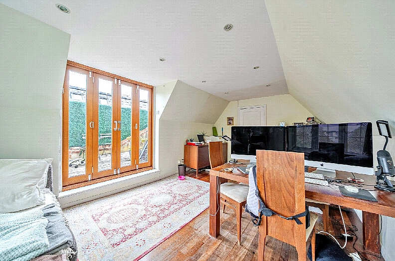 2 bedrooms apartments/flats for sale in Belsize Lane, Belsize Park - NW3 view 10