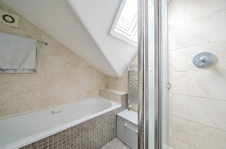 2 bedrooms apartments/flats for sale in Belsize Lane, Belsize Park - NW3 view 11