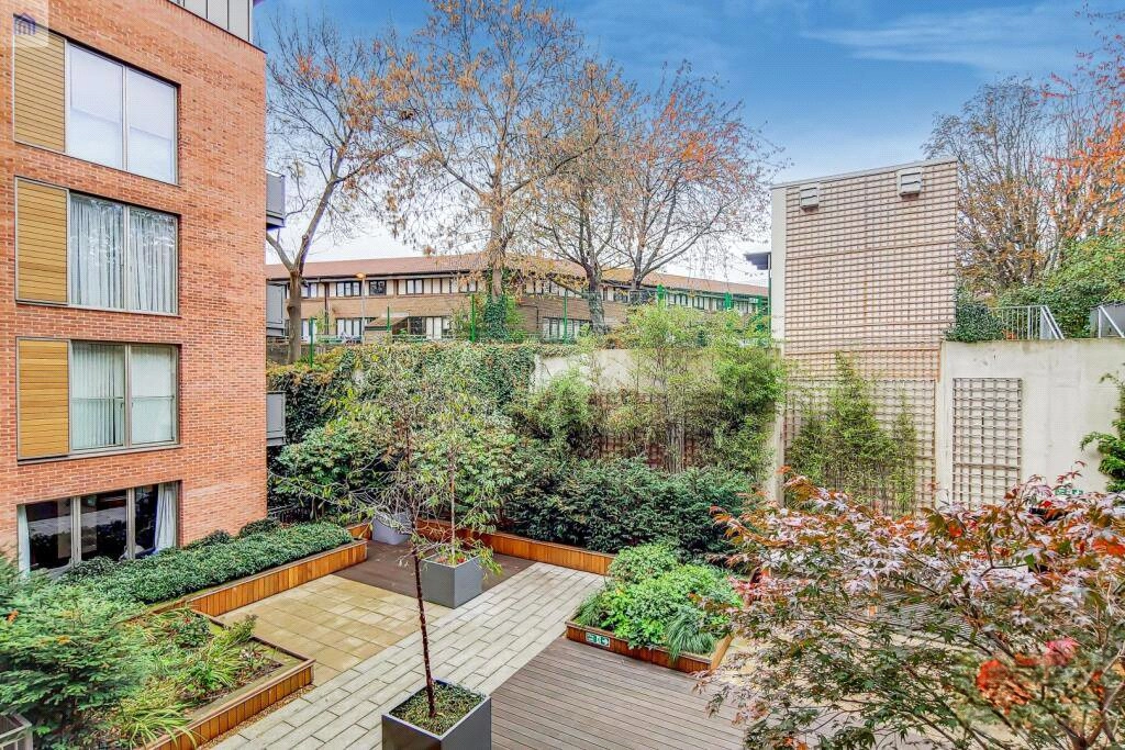 3 bedrooms apartments/flats for sale in Maygrove Road, West Hampstead - NW6 view 5