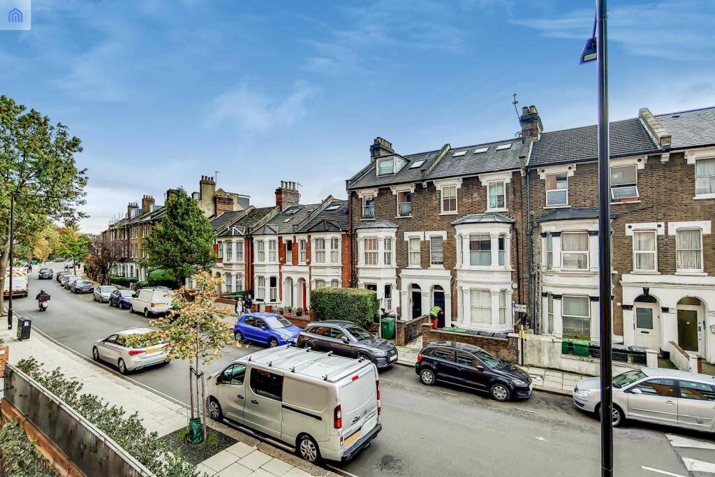 3 bedrooms apartments/flats for sale in Maygrove Road, West Hampstead - NW6 view 14