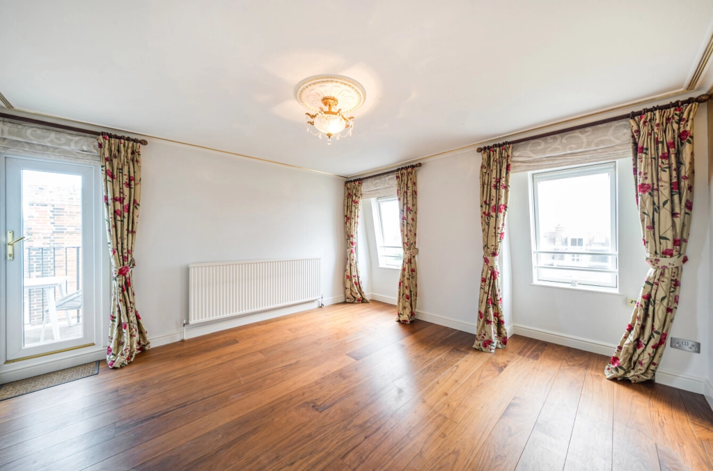 2 bedrooms apartments/flats for sale in Netherhall Gardens, Hampstead - NW3 view 2