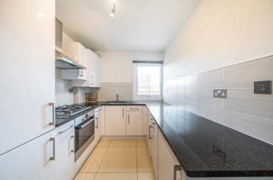 Netherhall Gardens, Hampstead - NW3 view 3