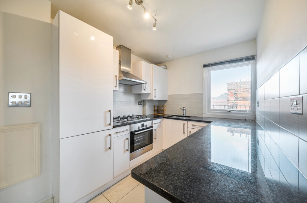 2 bedrooms apartments/flats for sale in Netherhall Gardens, Hampstead - NW3 view 11