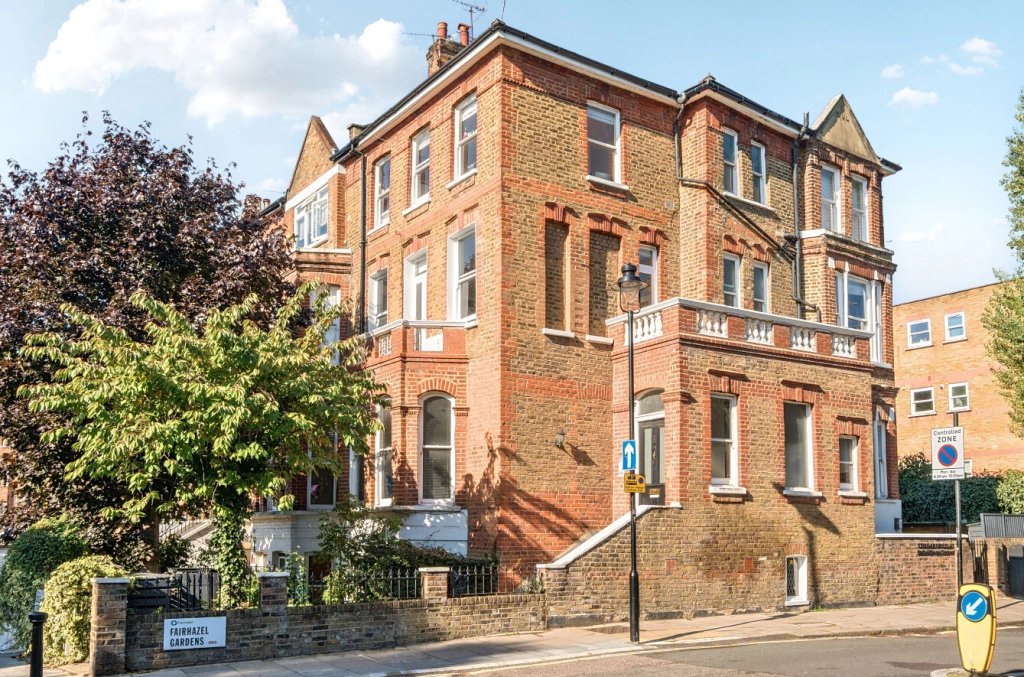 2 bedrooms apartments/flats for sale in Goldhurst Terrace, South Hampstead - NW6 view 8