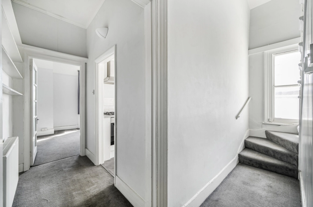 3 bedrooms apartments/flats for sale in Belsize Grove, Belsize Park - NW3 view 7