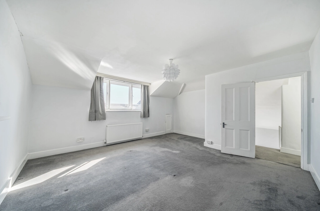 3 bedrooms apartments/flats for sale in Belsize Grove, Belsize Park - NW3 view 15
