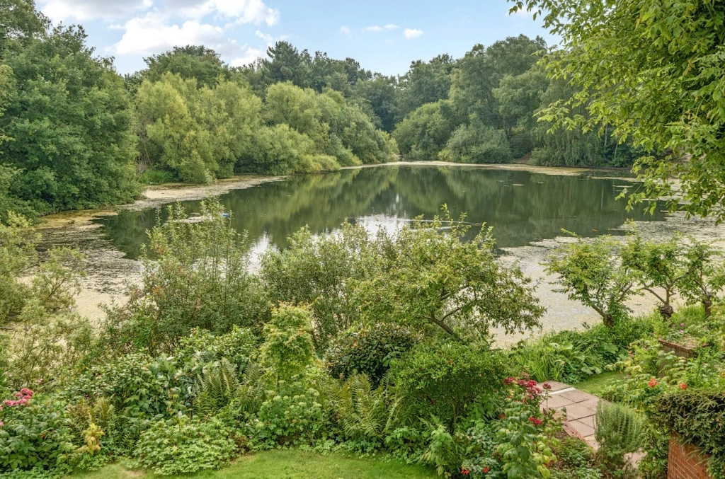 3 bedrooms apartments/flats for sale in Vale of Health, Hampstead - NW3 view 3