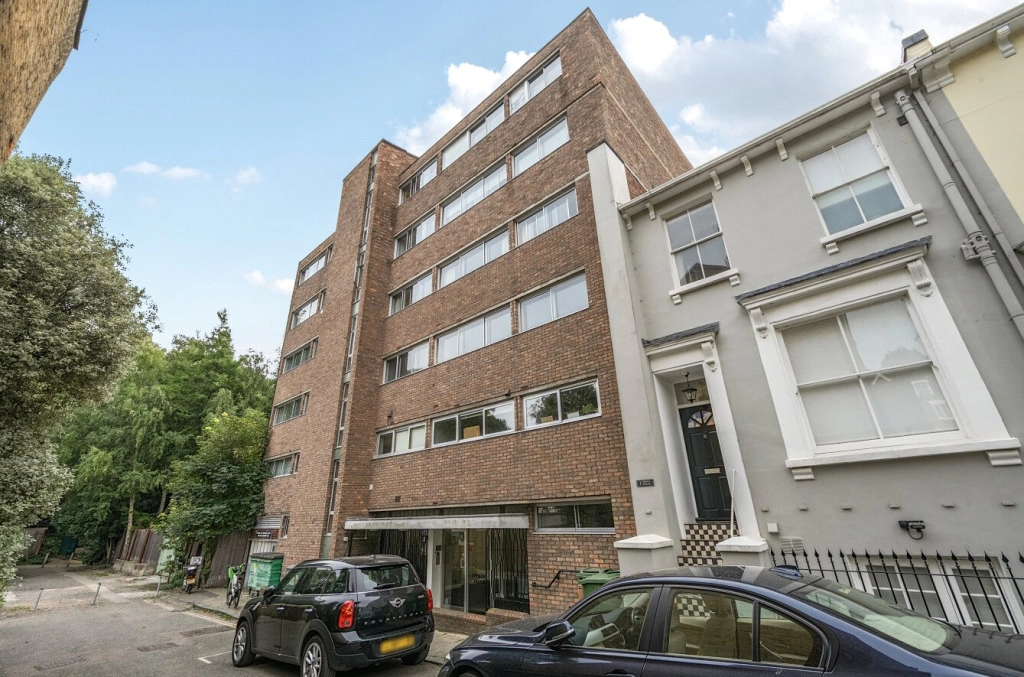 3 bedrooms apartments/flats for sale in Vale of Health, Hampstead - NW3 view 11