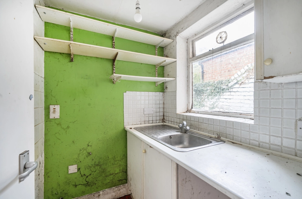 Studio apartments/flats for sale in Fellows Road, London - NW3 view 5