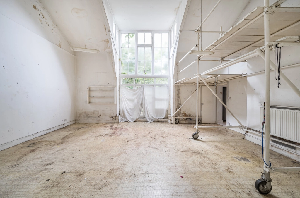 Studio apartments/flats for sale in Fellows Road, London - NW3 view 8