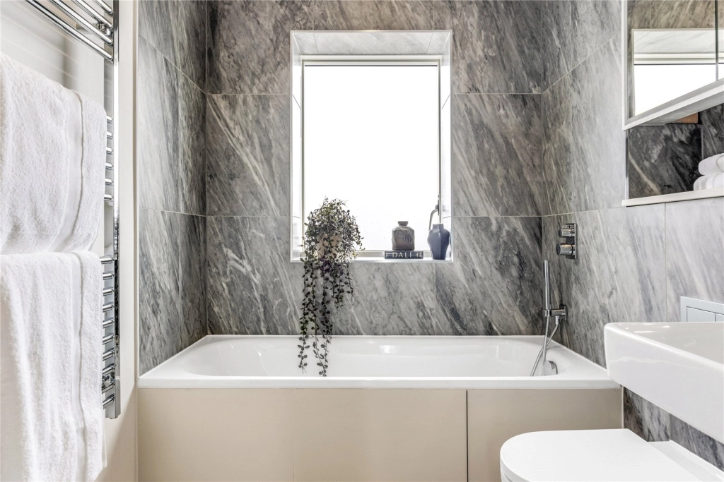 1 bedroom houses for sale in Townsend Yard, London - N6 view 3