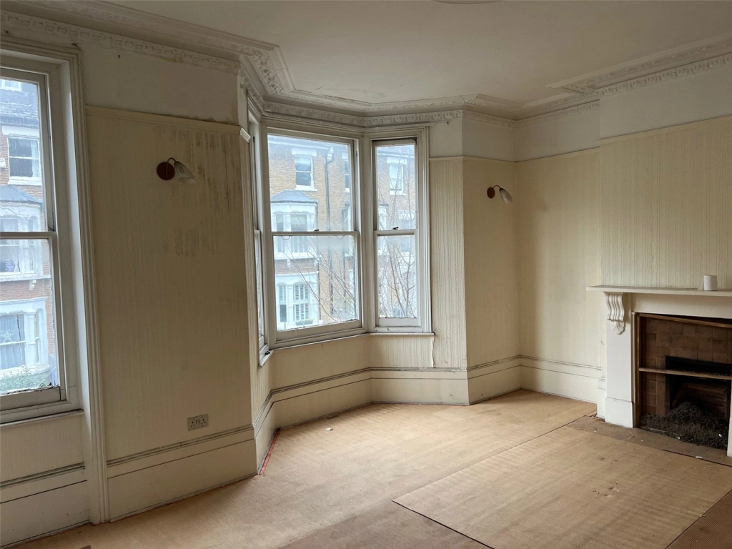 6 bedrooms houses for sale in Roderick Road, Hampstead Heath - NW3 view 3