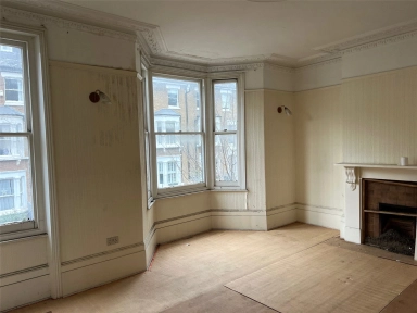 Roderick Road, Hampstead Heath - NW3 view 3