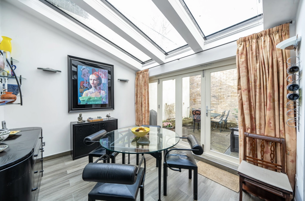 2 bedrooms apartments/flats for sale in Hampstead Hill Gardens, Hampstead - NW3 view 12