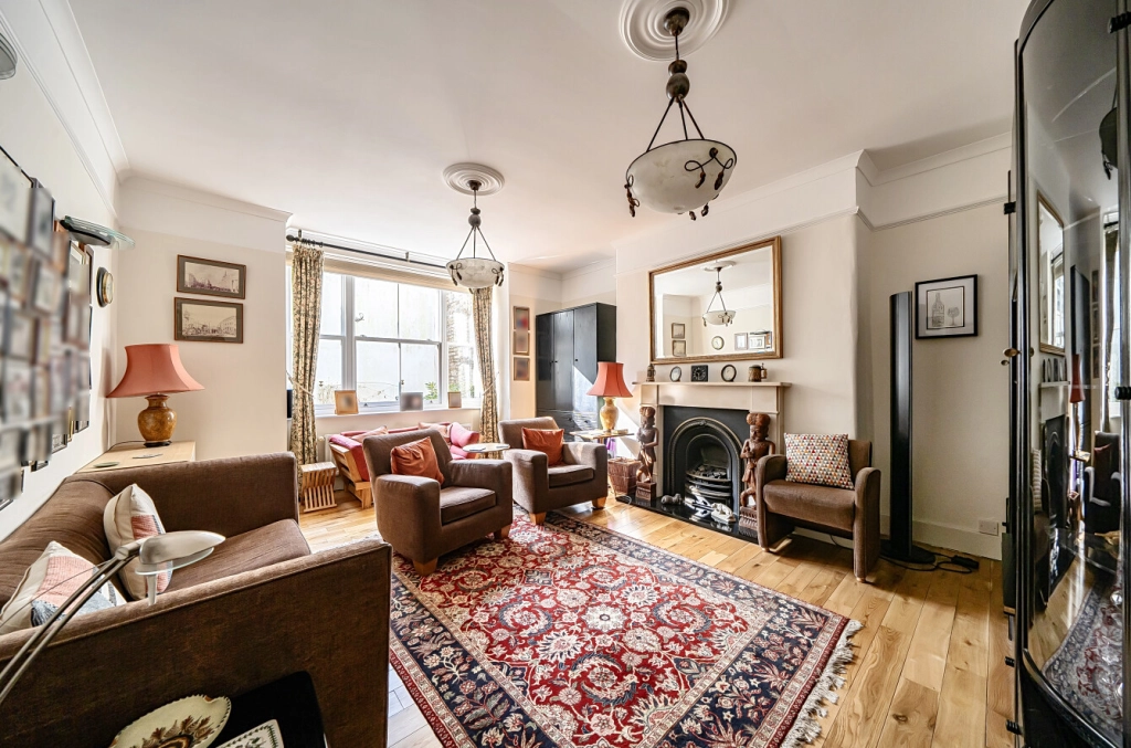 2 bedrooms apartments/flats for sale in Hampstead Hill Gardens, Hampstead - NW3 view 2