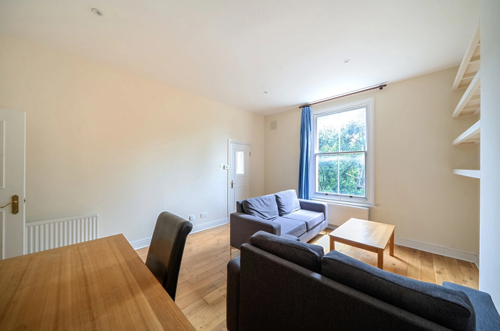 2 bedrooms apartments/flats for sale in Greencroft Gardens, South Hampstead - NW6 view 9