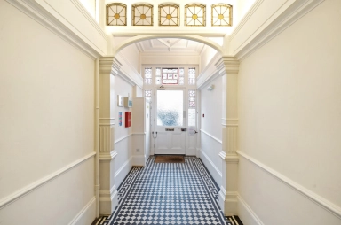 Greencroft Gardens, South Hampstead - NW6 view 7