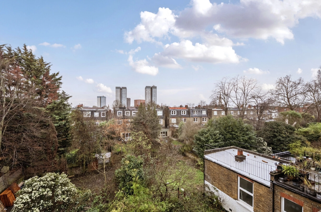 1 bedroom apartments/flats for sale in Greencroft Gardens, South Hampstead - NW6 view 6