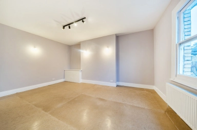 Gayton Crescent, Hampstead Village - NW3 view 12