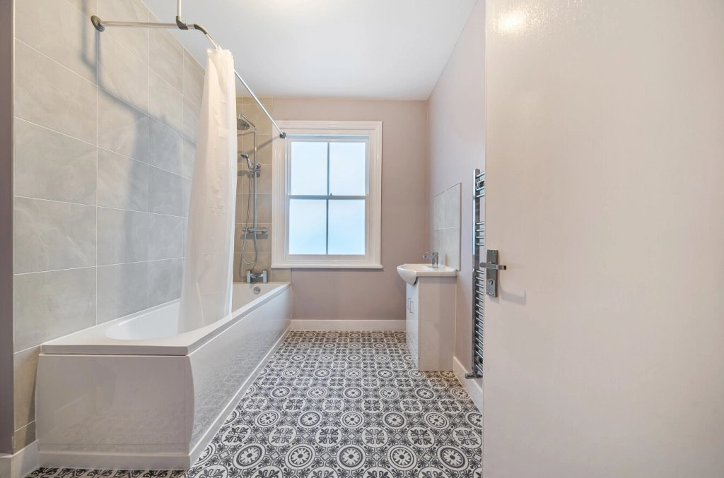 2 bedrooms apartments/flats for sale in Gayton Crescent, Hampstead Village - NW3 view 15