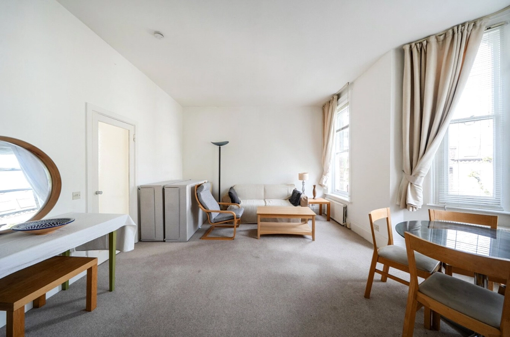 4 bedrooms apartments/flats for sale in South Hill Park, Hampstead Heath - NW3 view 6