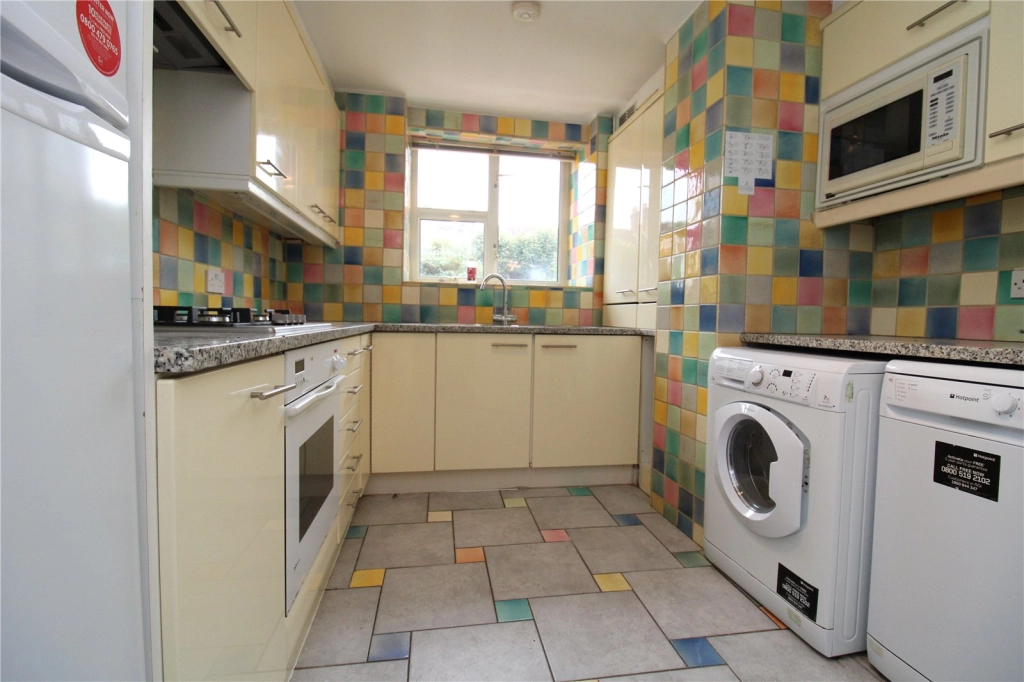 2 bedrooms apartments/flats for sale in Daleham Gardens, Hampstead - NW3 view 13