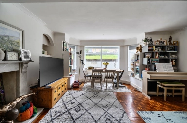 Daleham Gardens, Hampstead - NW3 view 7