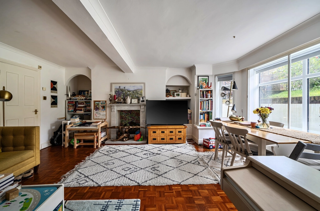 2 bedrooms apartments/flats for sale in Daleham Gardens, Hampstead - NW3 view 21