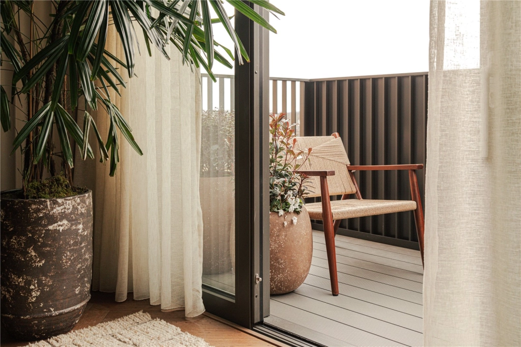 1 bedroom apartments/flats for sale in 177 Camden Goods Yard, Camden - NW1 view 4