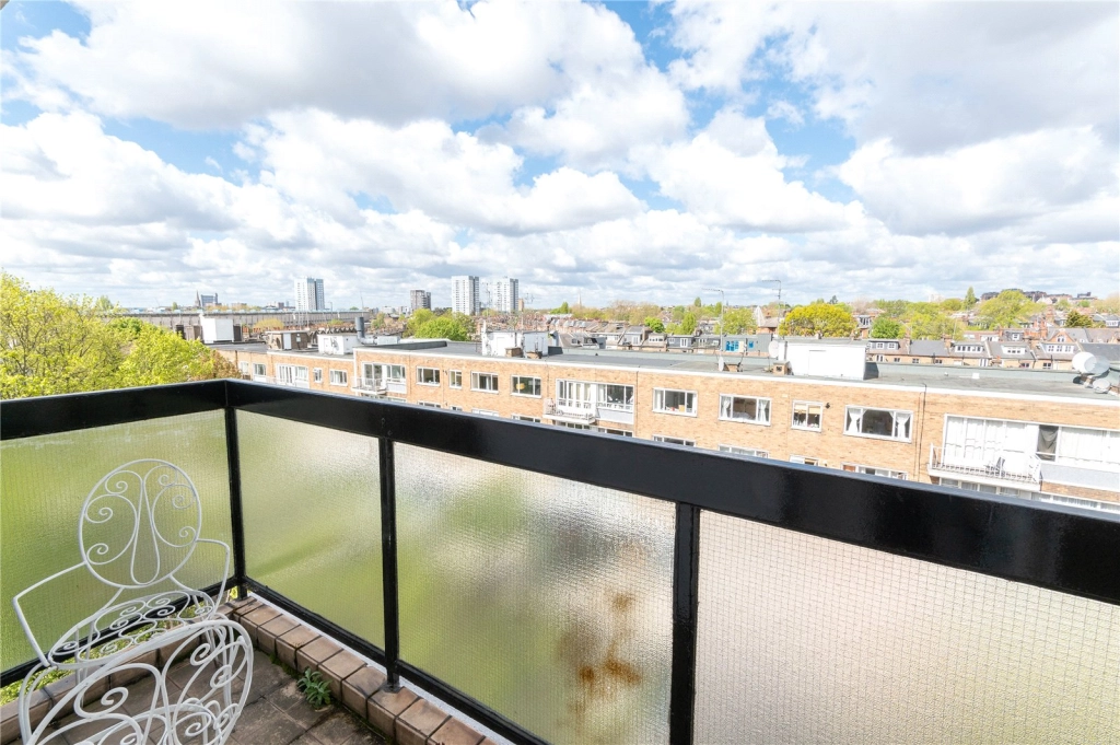 2 bedrooms apartments/flats for sale in Fairfax Road, London - NW6 view 11