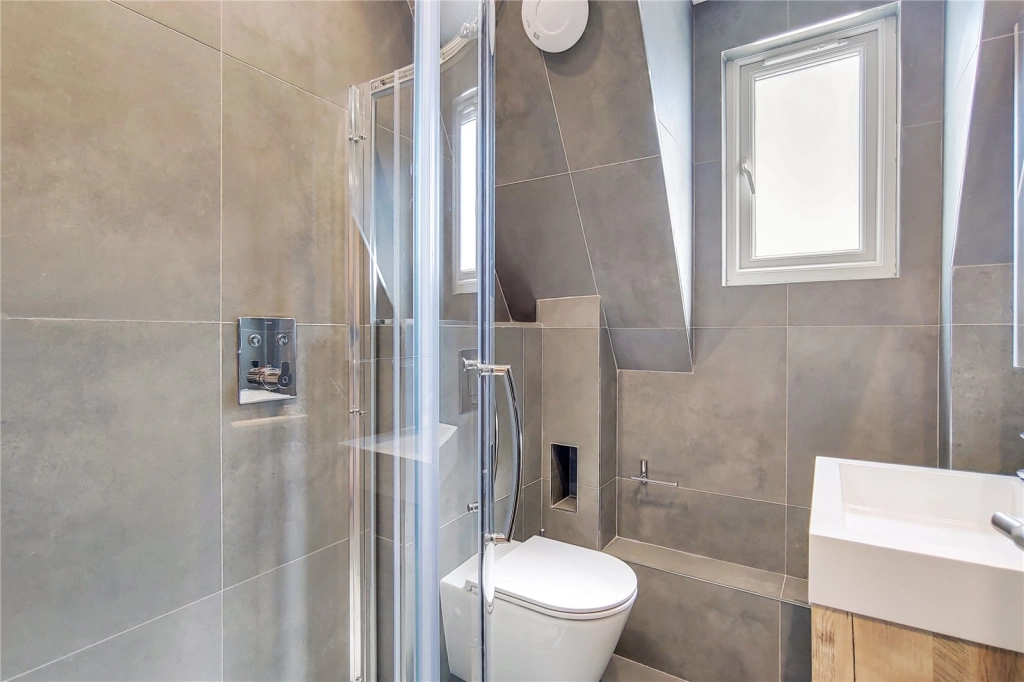 3 bedrooms apartments/flats for sale in Woodlands, London - NW11 view 8