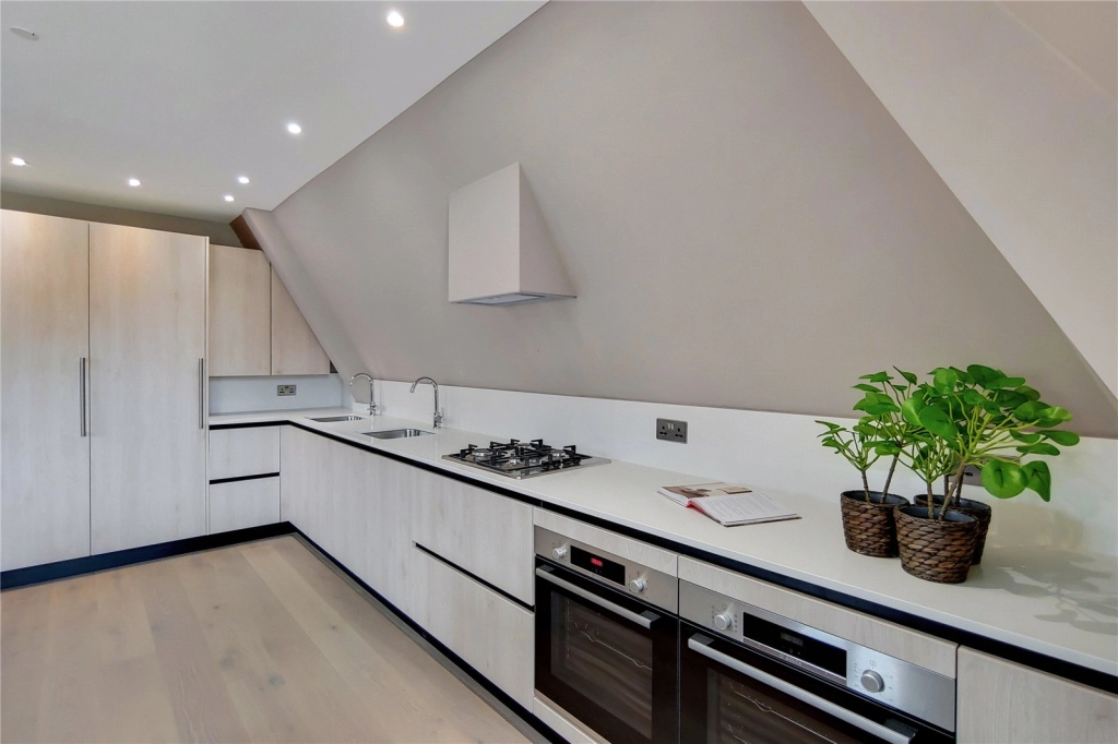 3 bedrooms apartments/flats for sale in Woodlands, London - NW11 view 3