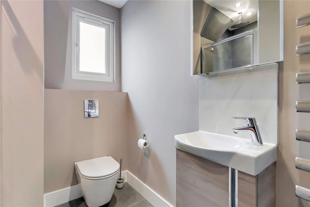 3 bedrooms apartments/flats for sale in Woodlands, London - NW11 view 10